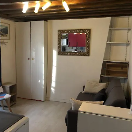 Διαμέρισμα Chic & Vibrant Apartment, Place D'italie