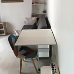 公寓 Chic & Vibrant Apartment, Place D'italie *